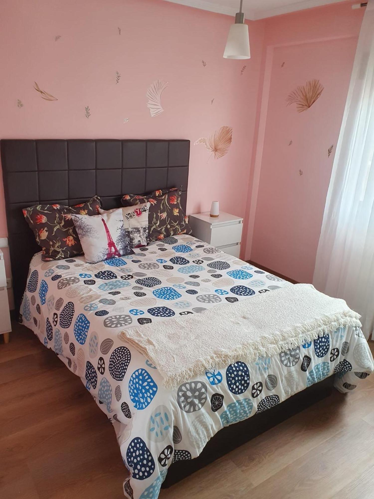 Vistas Monte Naranco Apartamento Con Parking 5Euros Al Dia Oviedo Exteriér fotografie
