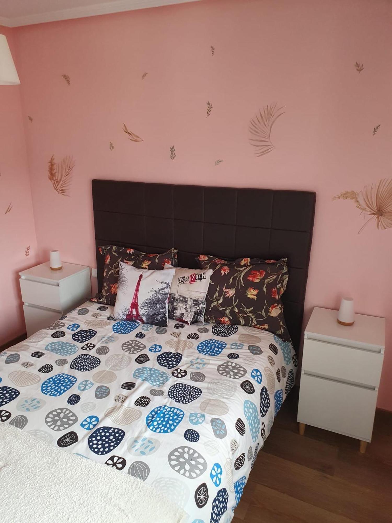 Vistas Monte Naranco Apartamento Con Parking 5Euros Al Dia Oviedo Exteriér fotografie